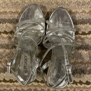 Delicacy Silver Rhinestone Heels